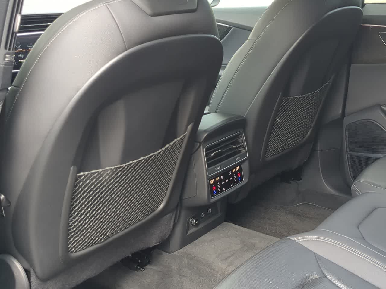 Thumbnail: 2021 Audi Q8 - 17