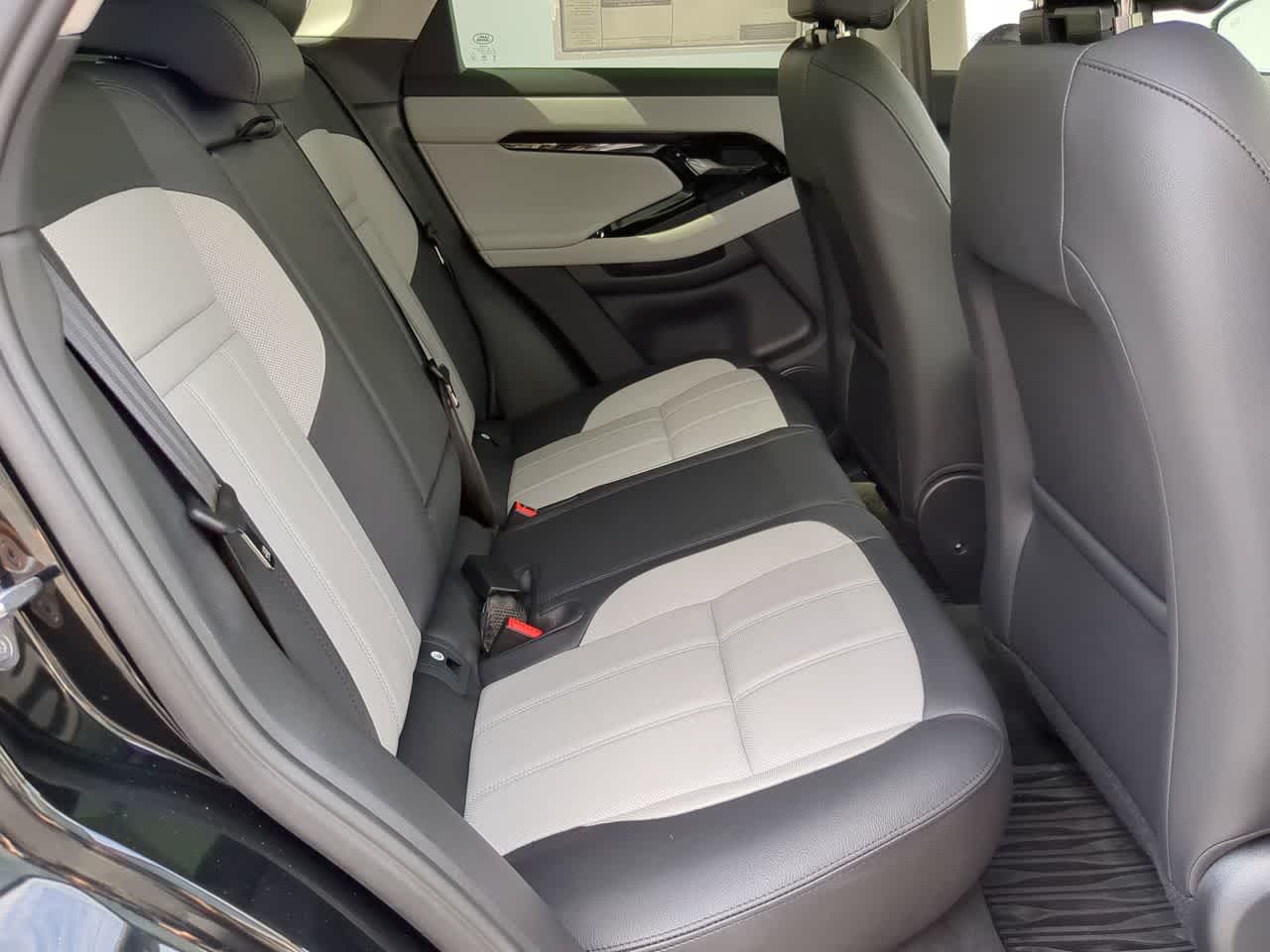 Thumbnail: 2025 Land Rover Range Rover Evoque - 20