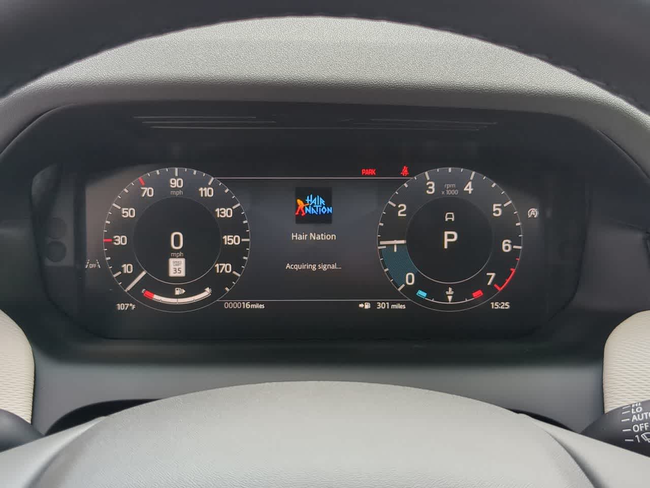 Thumbnail: 2025 Land Rover Discovery Sport - 36