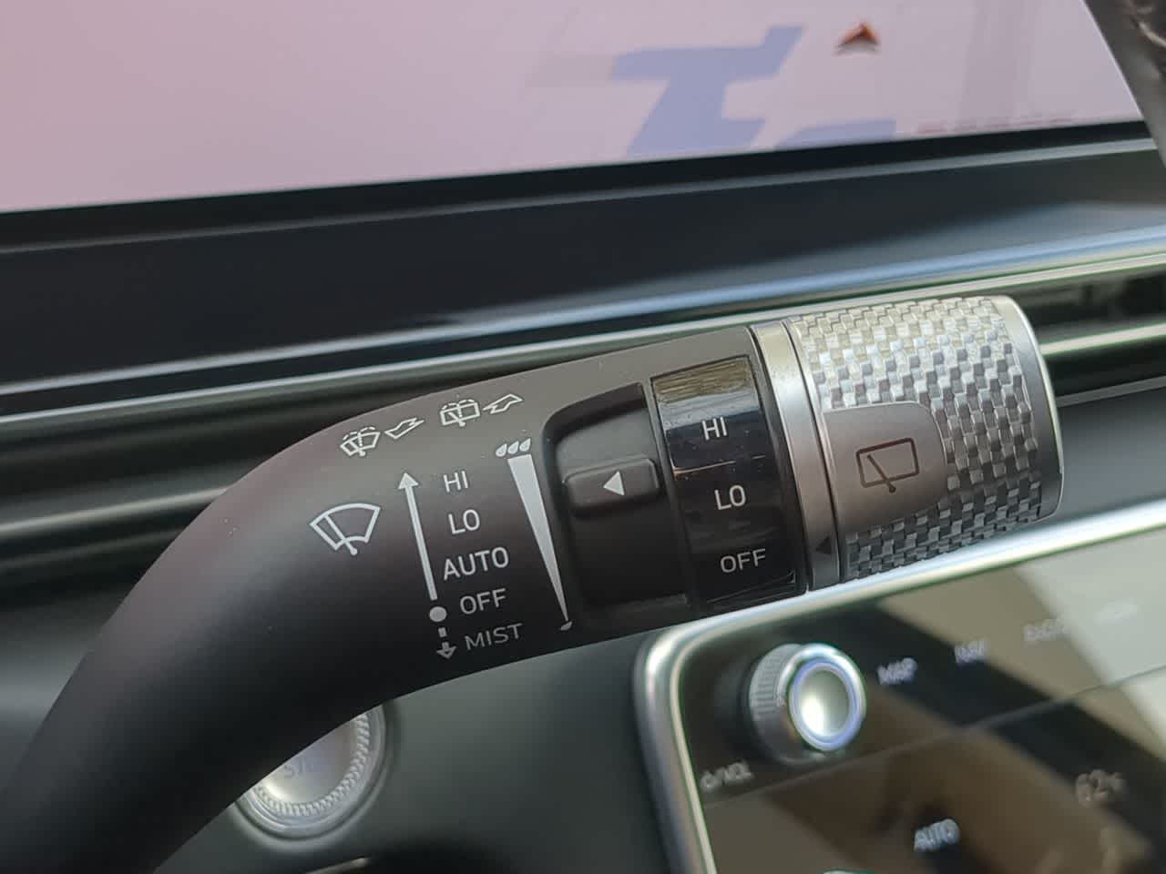 Thumbnail: 2025 Genesis GV80 - 25