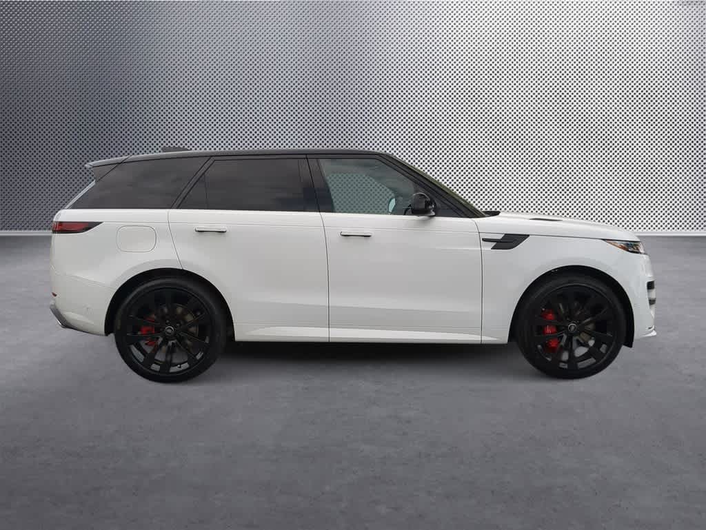 Thumbnail: 2025 Land Rover Range Rover Sport - 9