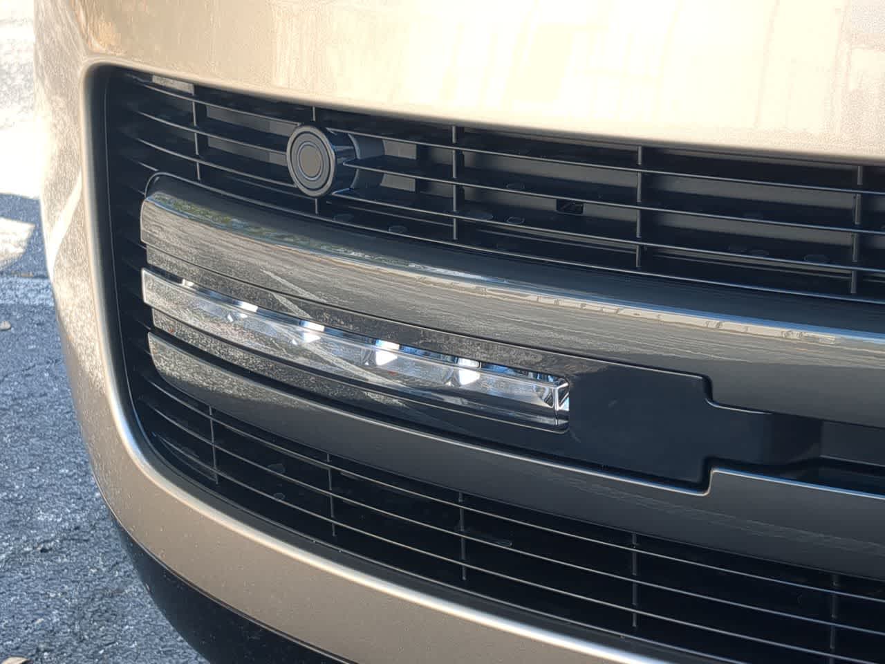 Thumbnail: 2026 Land Rover Range Rover - 11