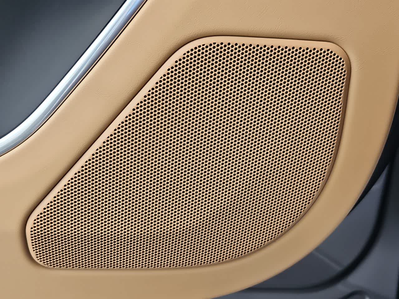 Thumbnail: 2025 Land Rover Range Rover - 33