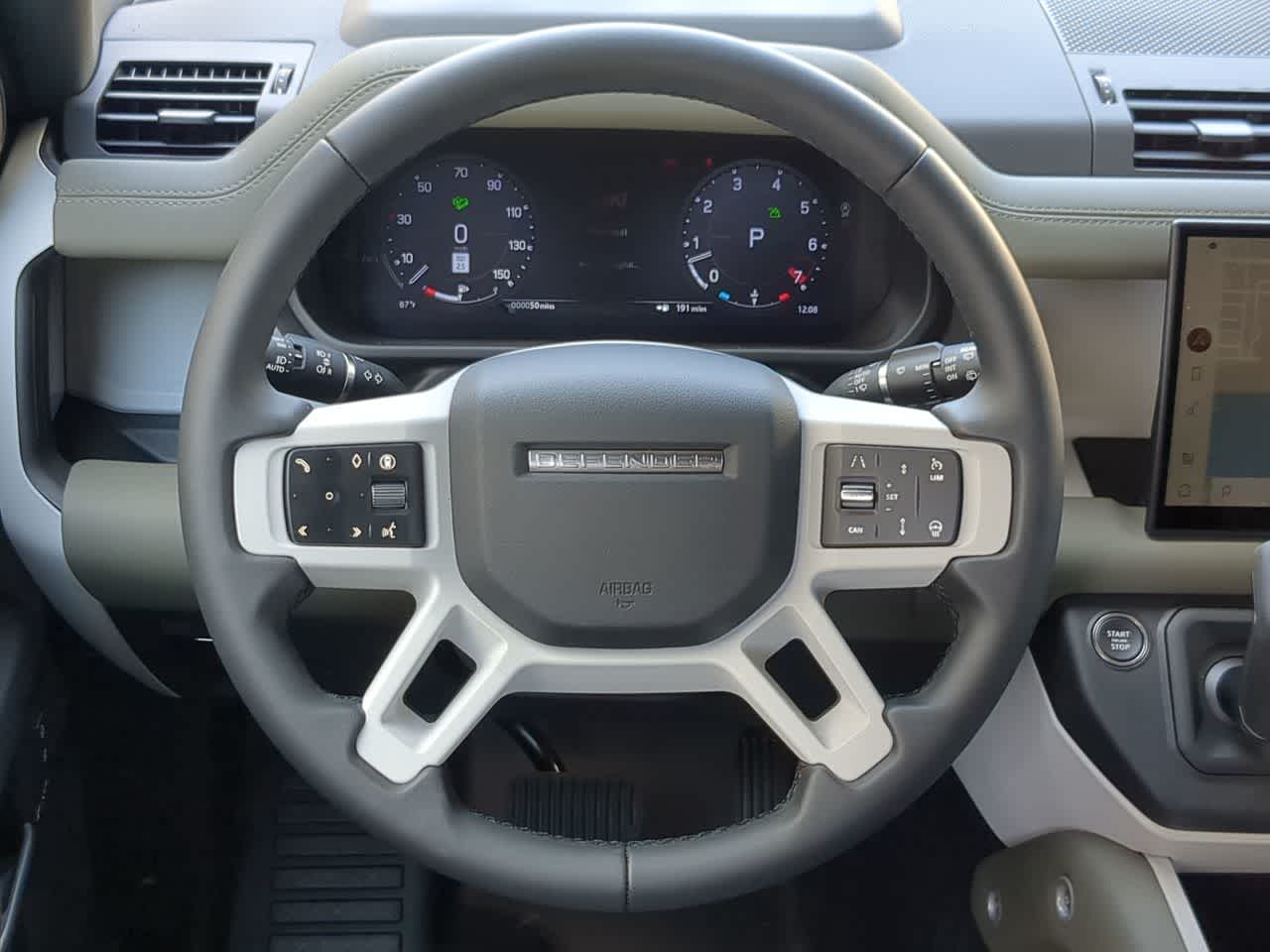 Thumbnail: 2025 Land Rover Defender - 25