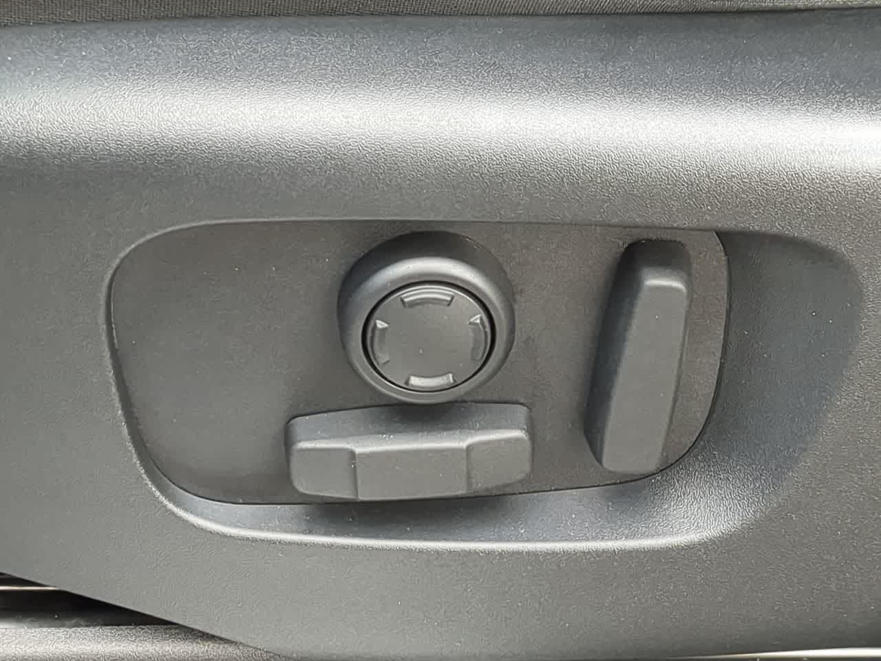 Thumbnail: 2022 Land Rover Range Rover Sport - 17