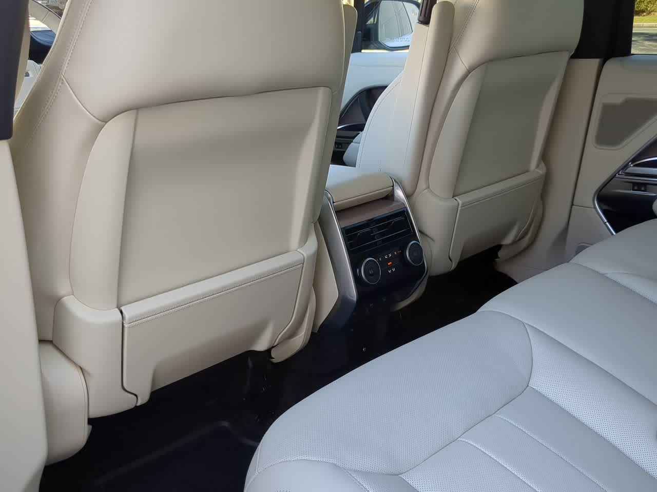 Thumbnail: 2025 Land Rover Range Rover - 19