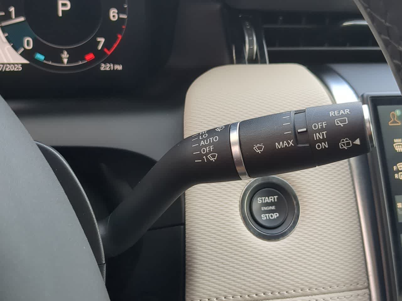 Thumbnail: 2025 Land Rover Discovery Sport - 27