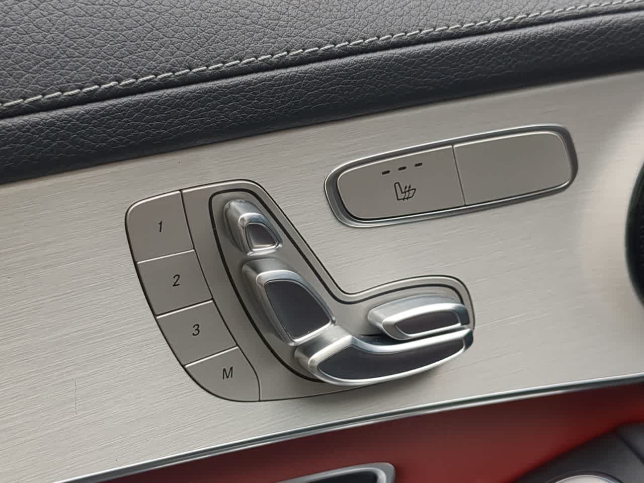 Thumbnail: 2022 Mercedes-Benz GLC - 17