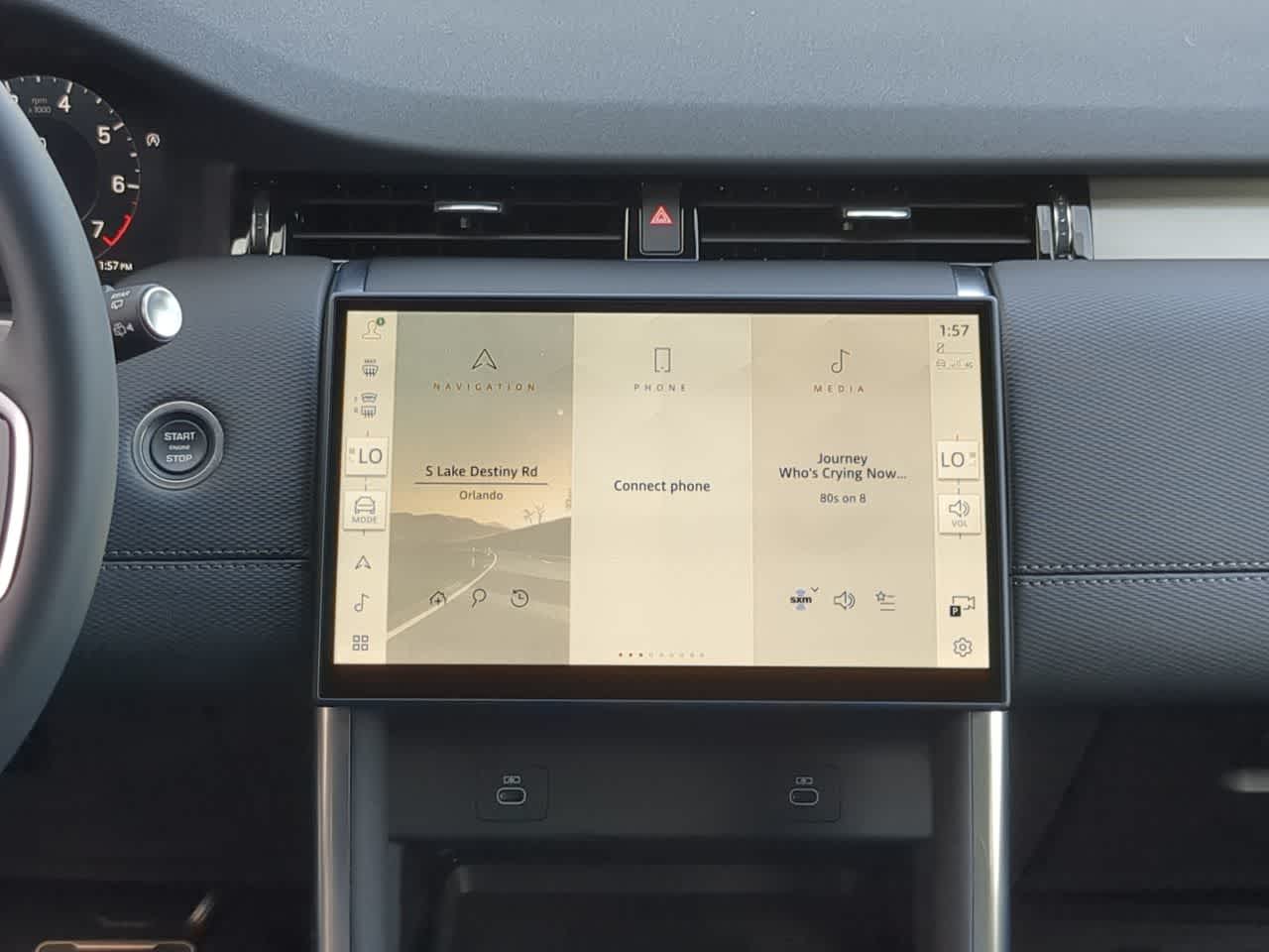 Thumbnail: 2025 Land Rover Discovery Sport - 28