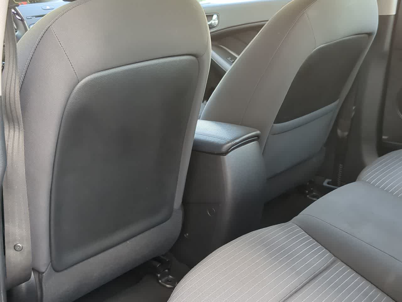 Thumbnail: 2016 Kia Forte - 18