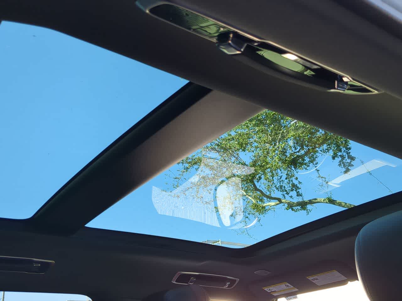 Thumbnail: 2025 Land Rover Range Rover Sport - 21