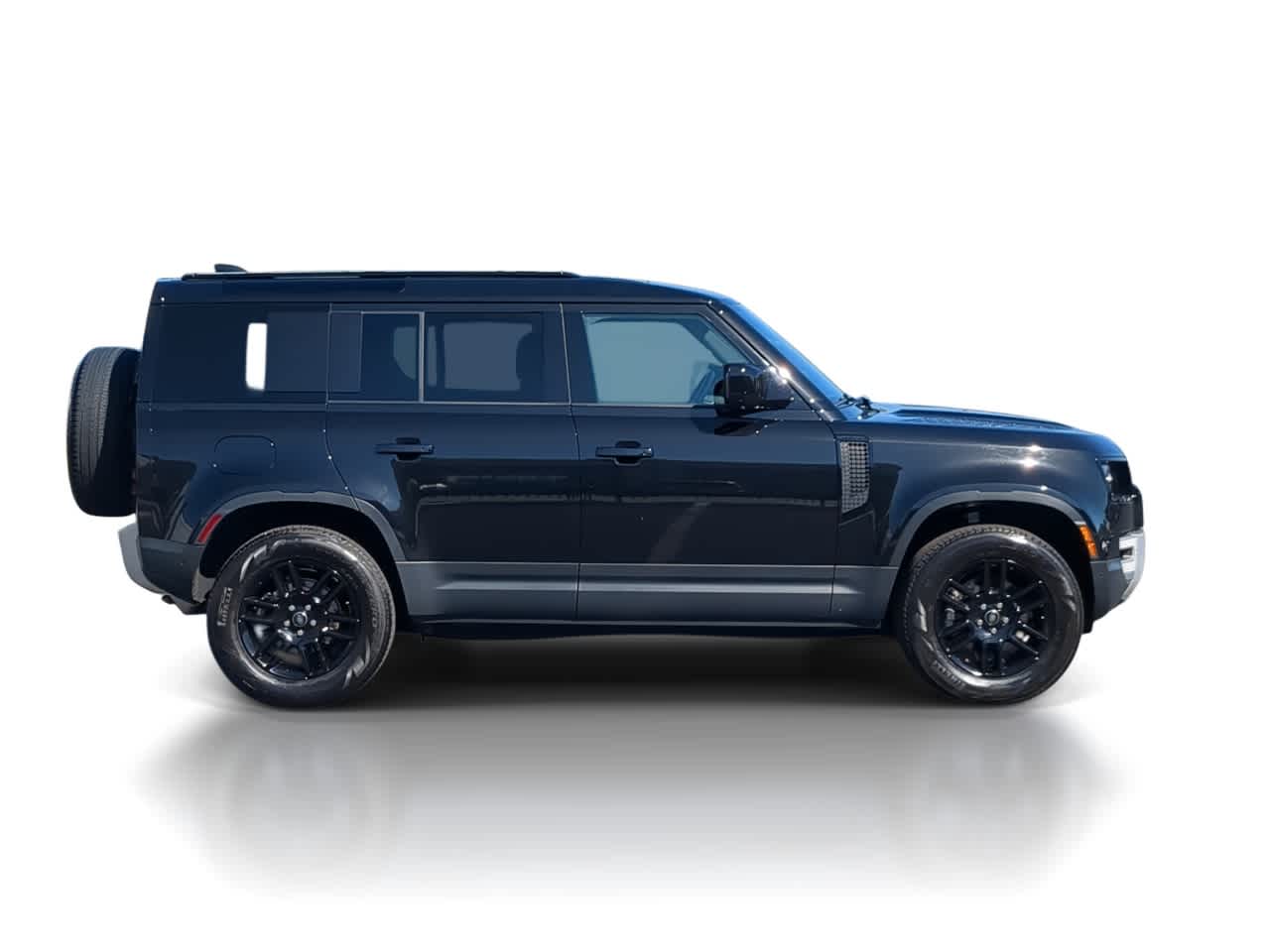 Thumbnail: 2025 Land Rover Defender - 9