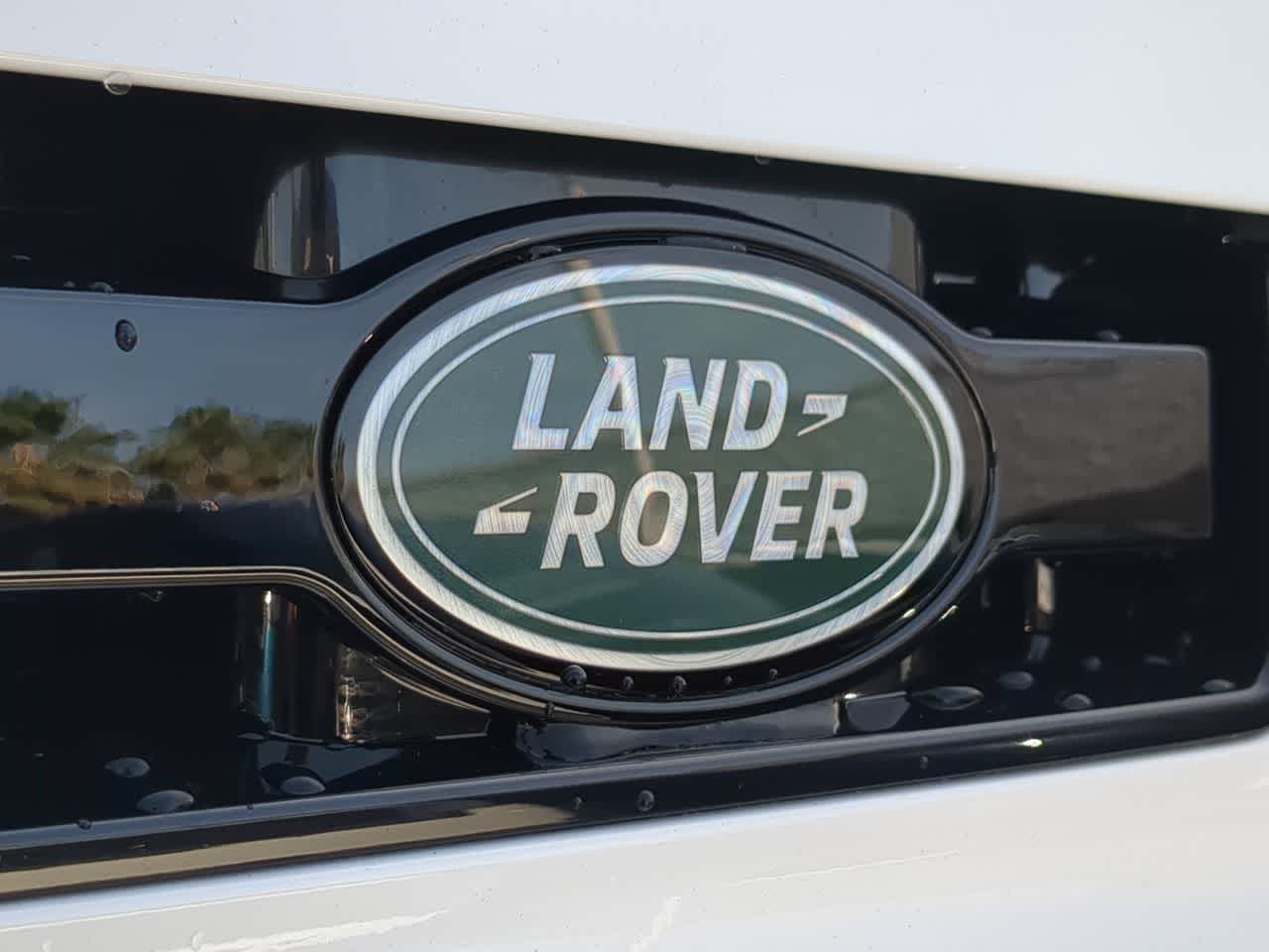 Thumbnail: 2025 Land Rover Defender - 11