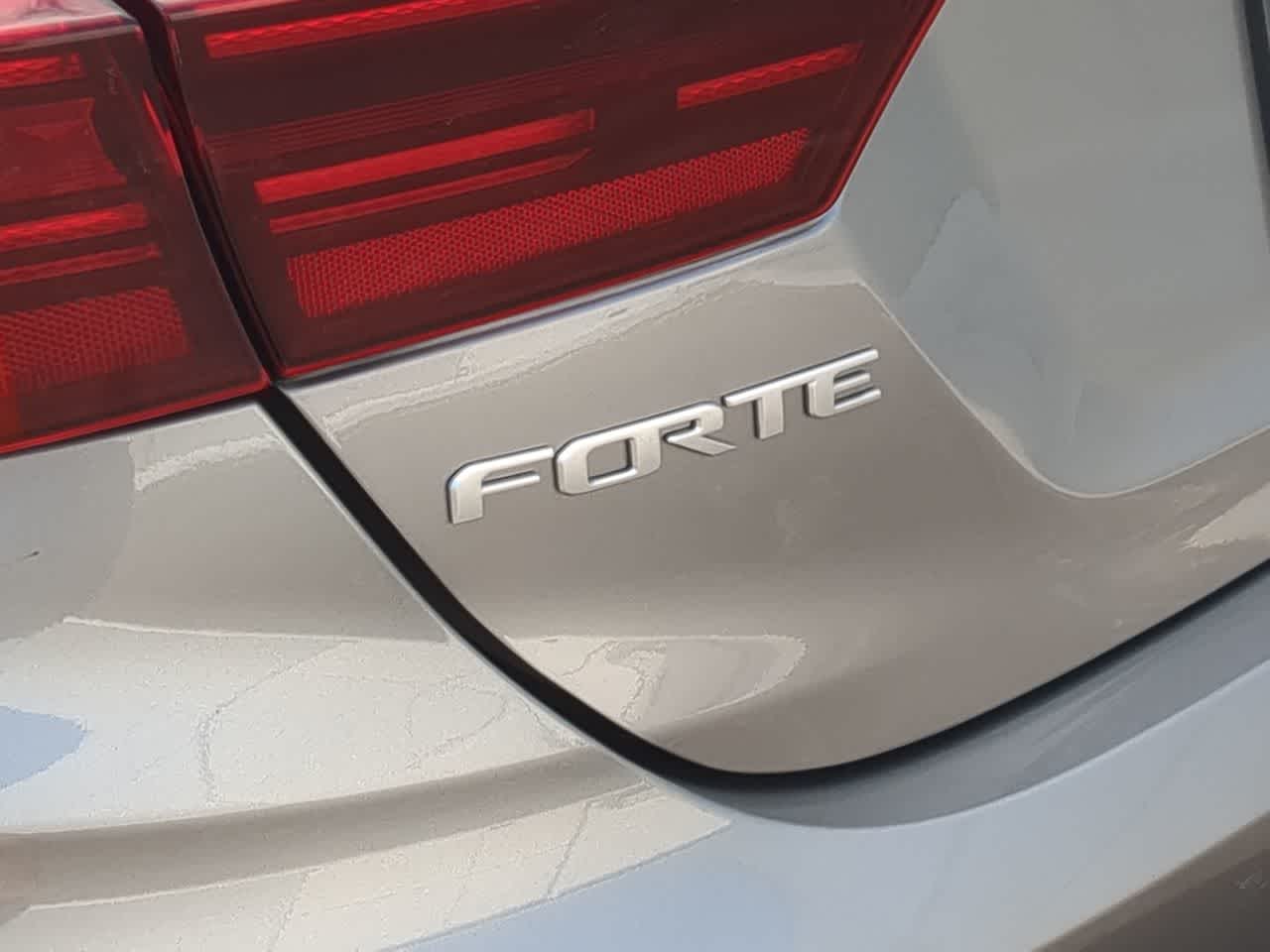Thumbnail: 2023 Kia Forte - 13
