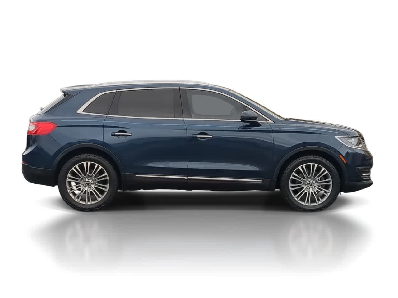 Thumbnail: 2017 Lincoln MKX - 8