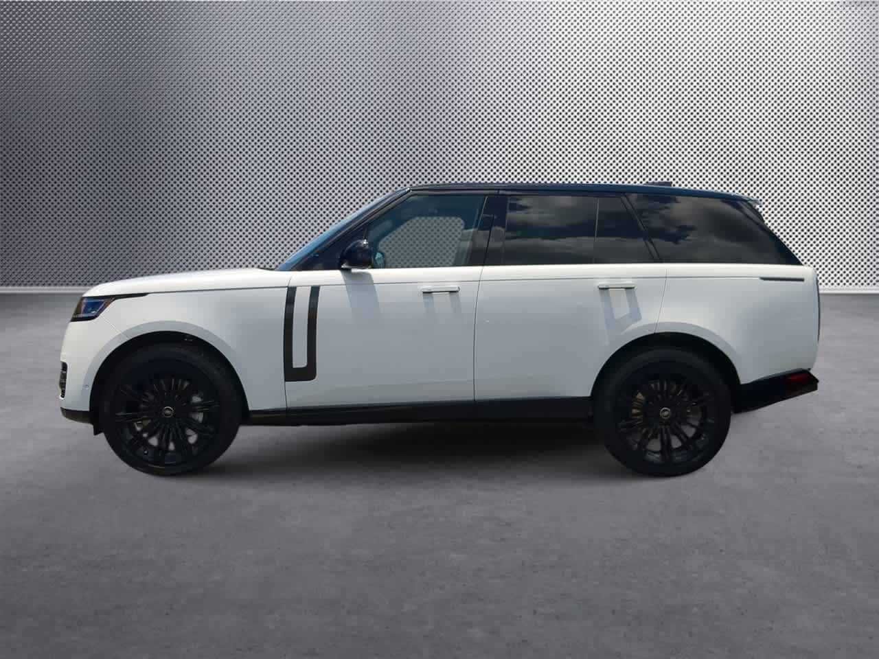 Thumbnail: 2025 Land Rover Range Rover - 5