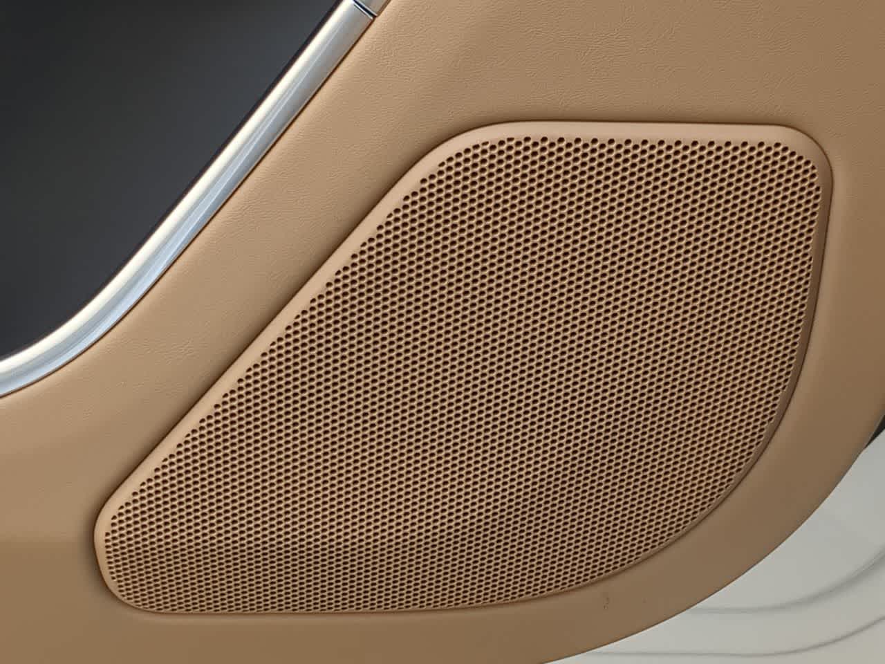 Thumbnail: 2026 Land Rover Range Rover - 33