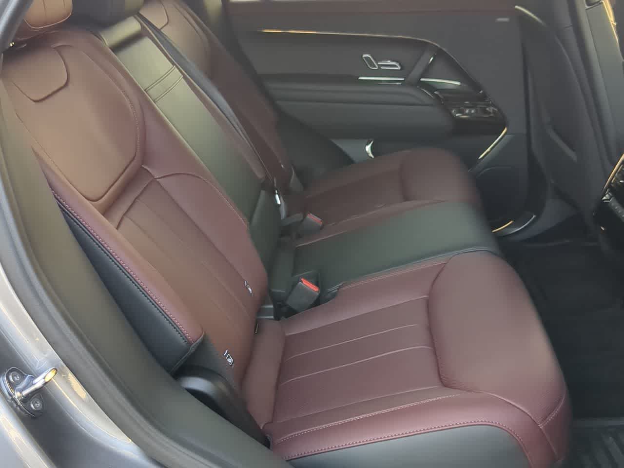 Thumbnail: 2025 Land Rover Range Rover Sport - 22