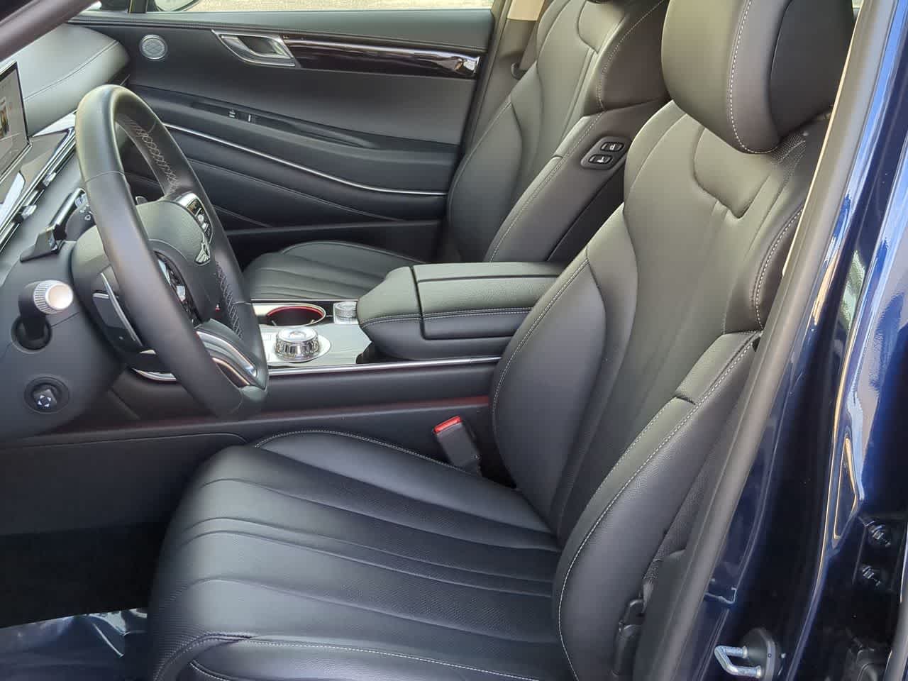 Thumbnail: 2025 Genesis GV80 - 16