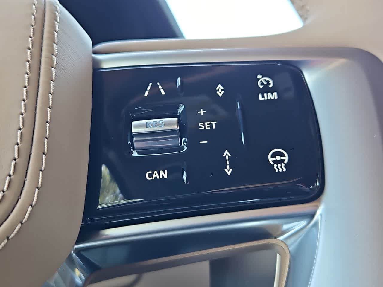Thumbnail: 2025 Land Rover Range Rover - 27
