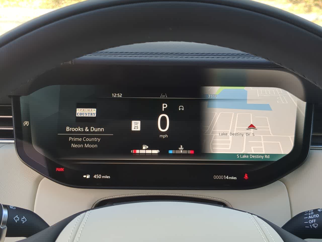 Thumbnail: 2026 Land Rover Range Rover - 36