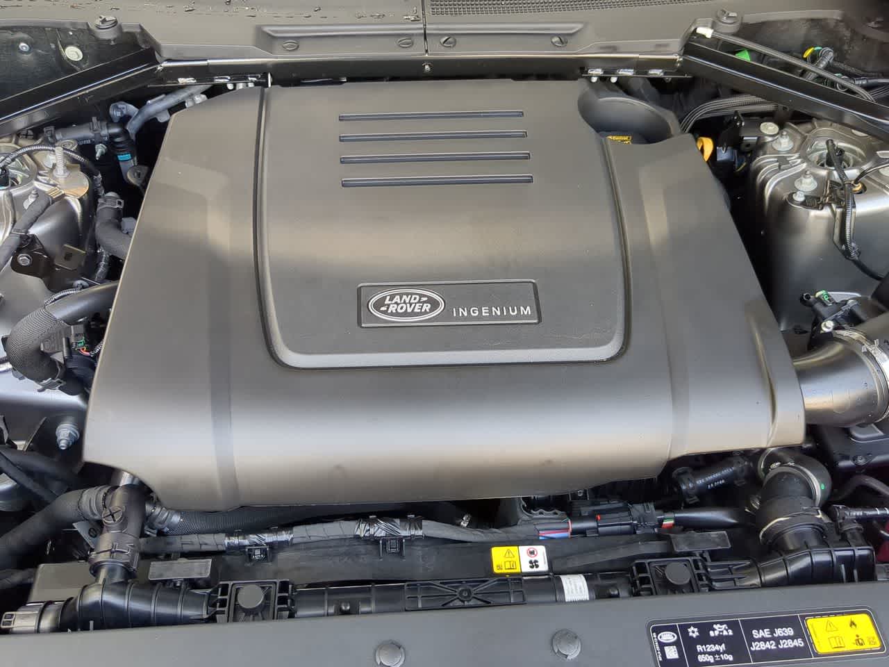 2025 Land Rover Defender 110 14