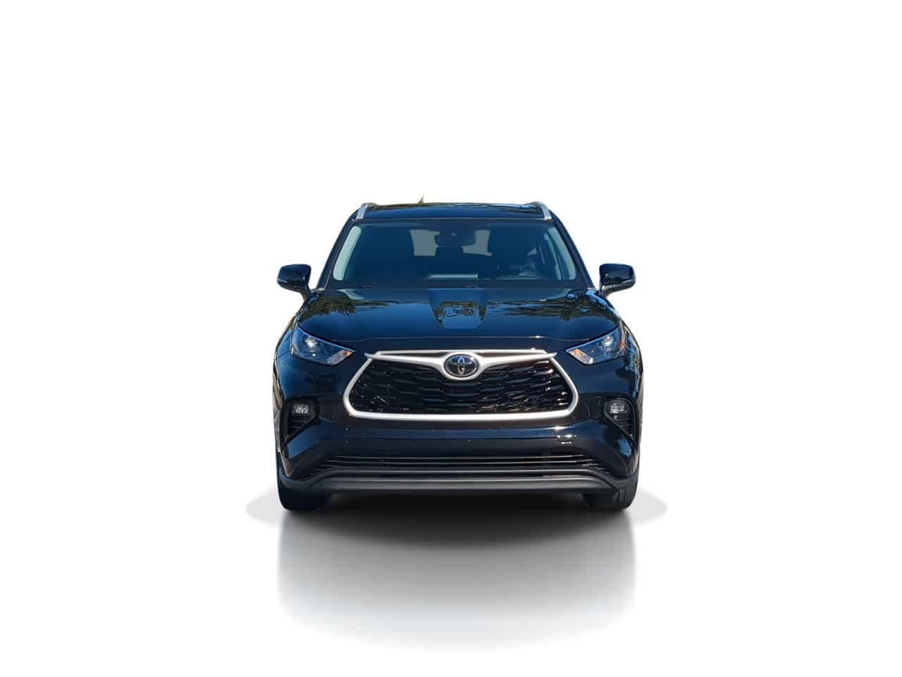 Thumbnail: 2022 Toyota Highlander - 3