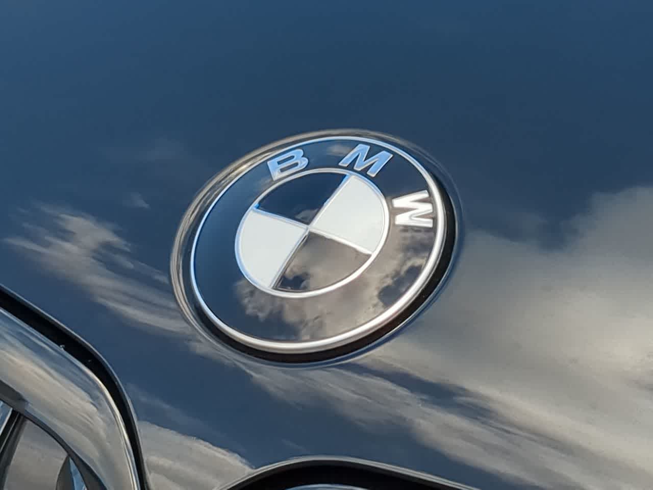 Thumbnail: 2021 BMW X7 - 12