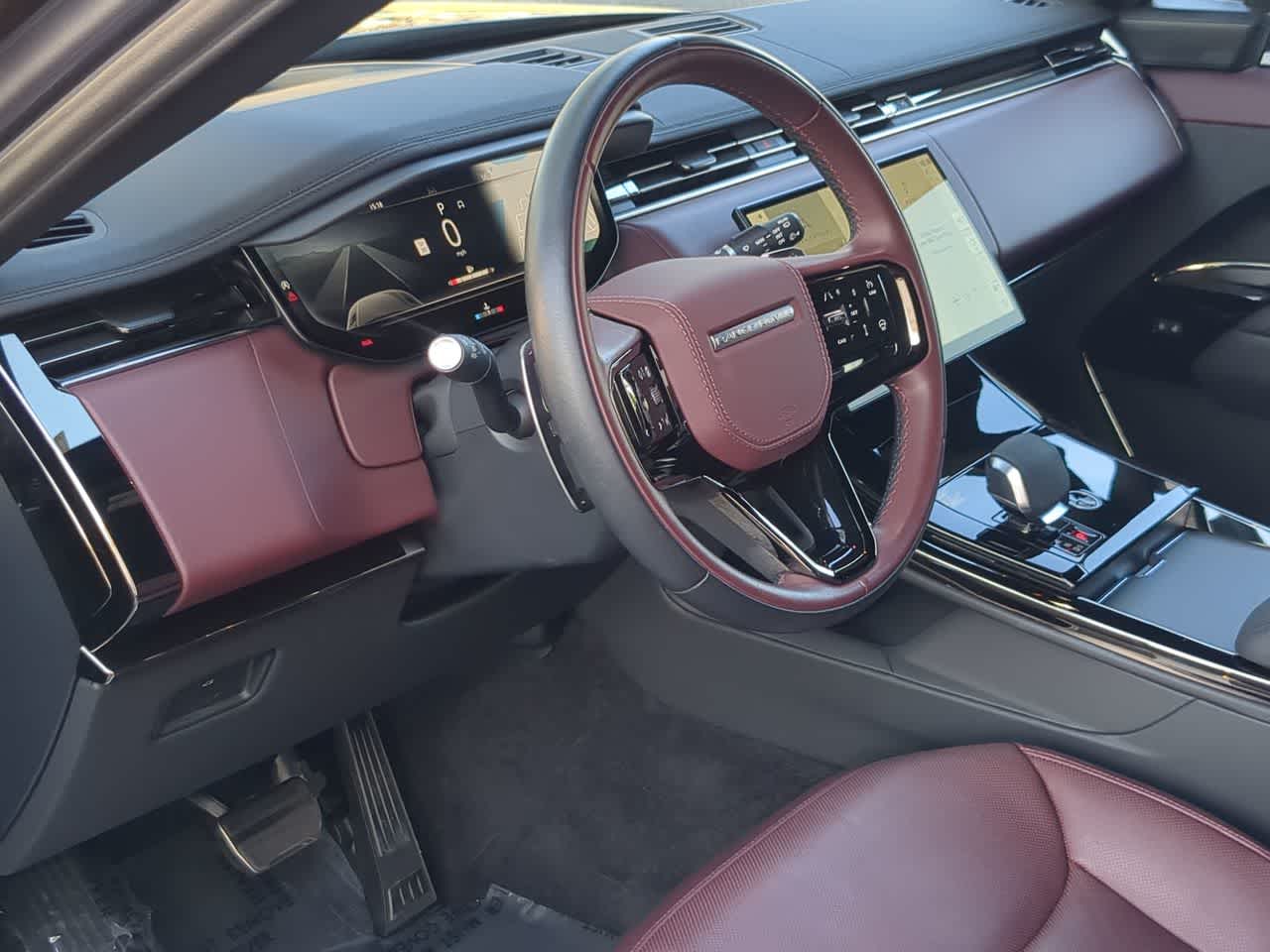 Thumbnail: 2025 Land Rover Range Rover Sport - 10