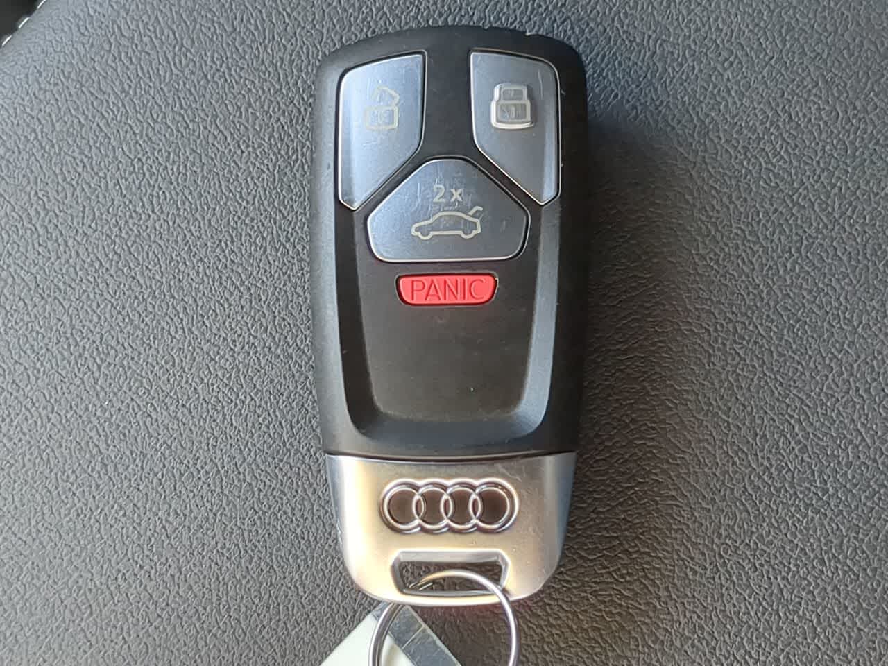 Thumbnail: 2025 Audi Q5 - 36