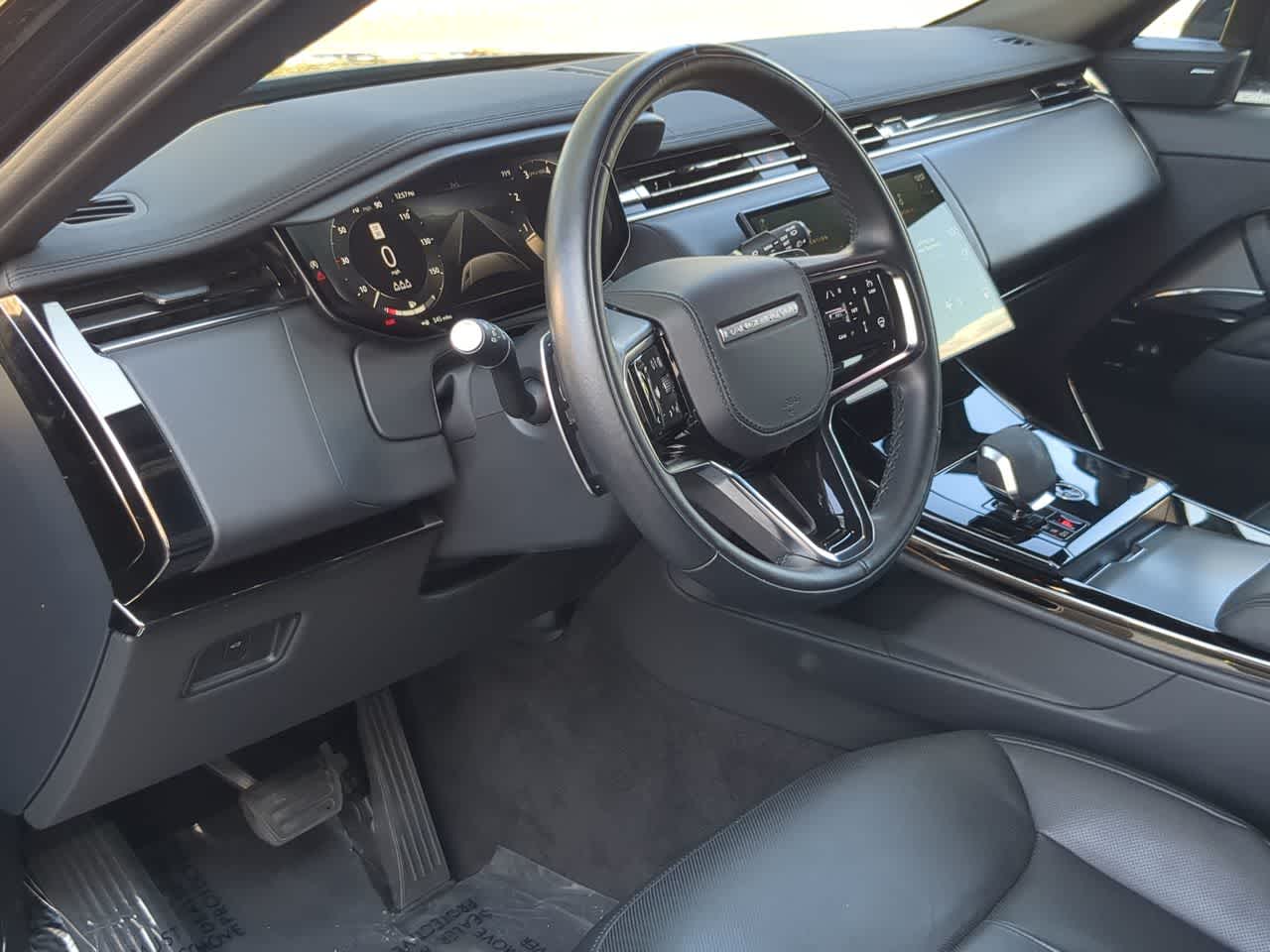 Thumbnail: 2025 Land Rover Range Rover Sport - 10