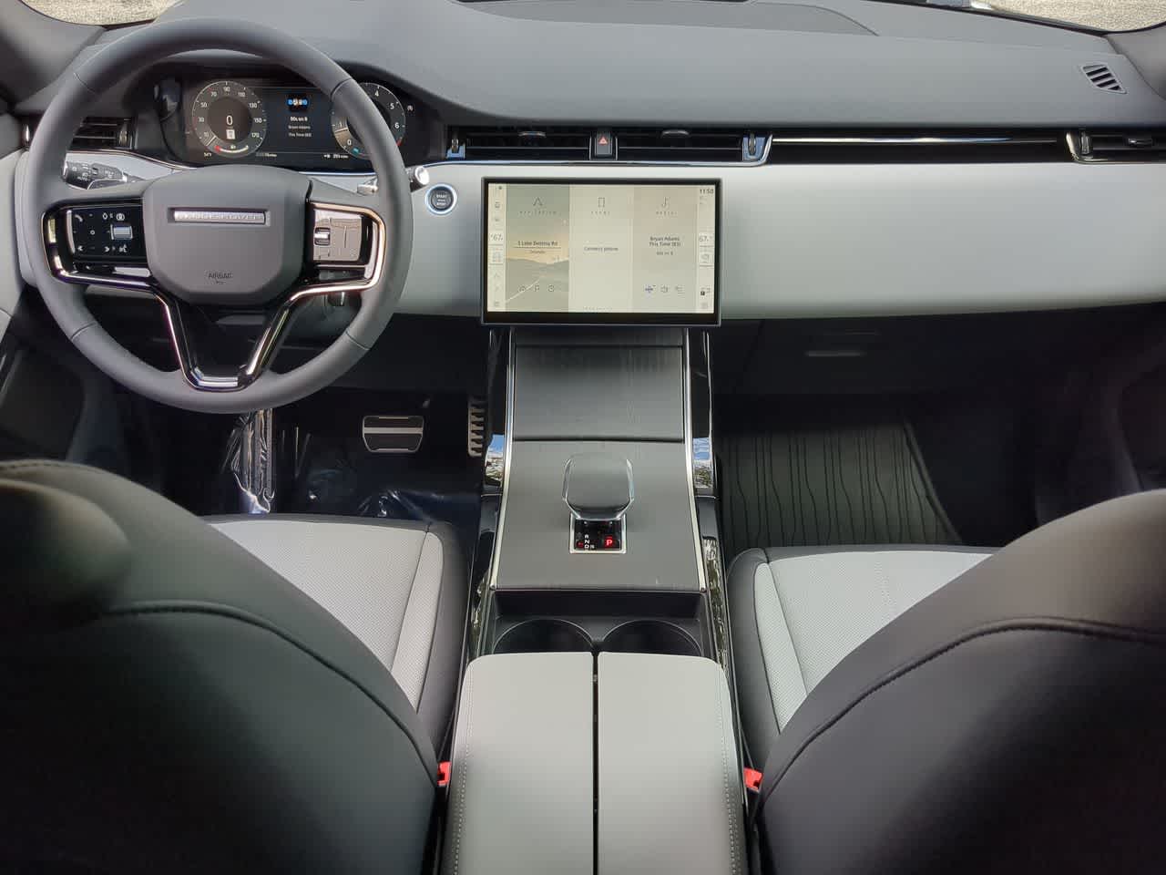 Thumbnail: 2026 Land Rover Range Rover Evoque - 15