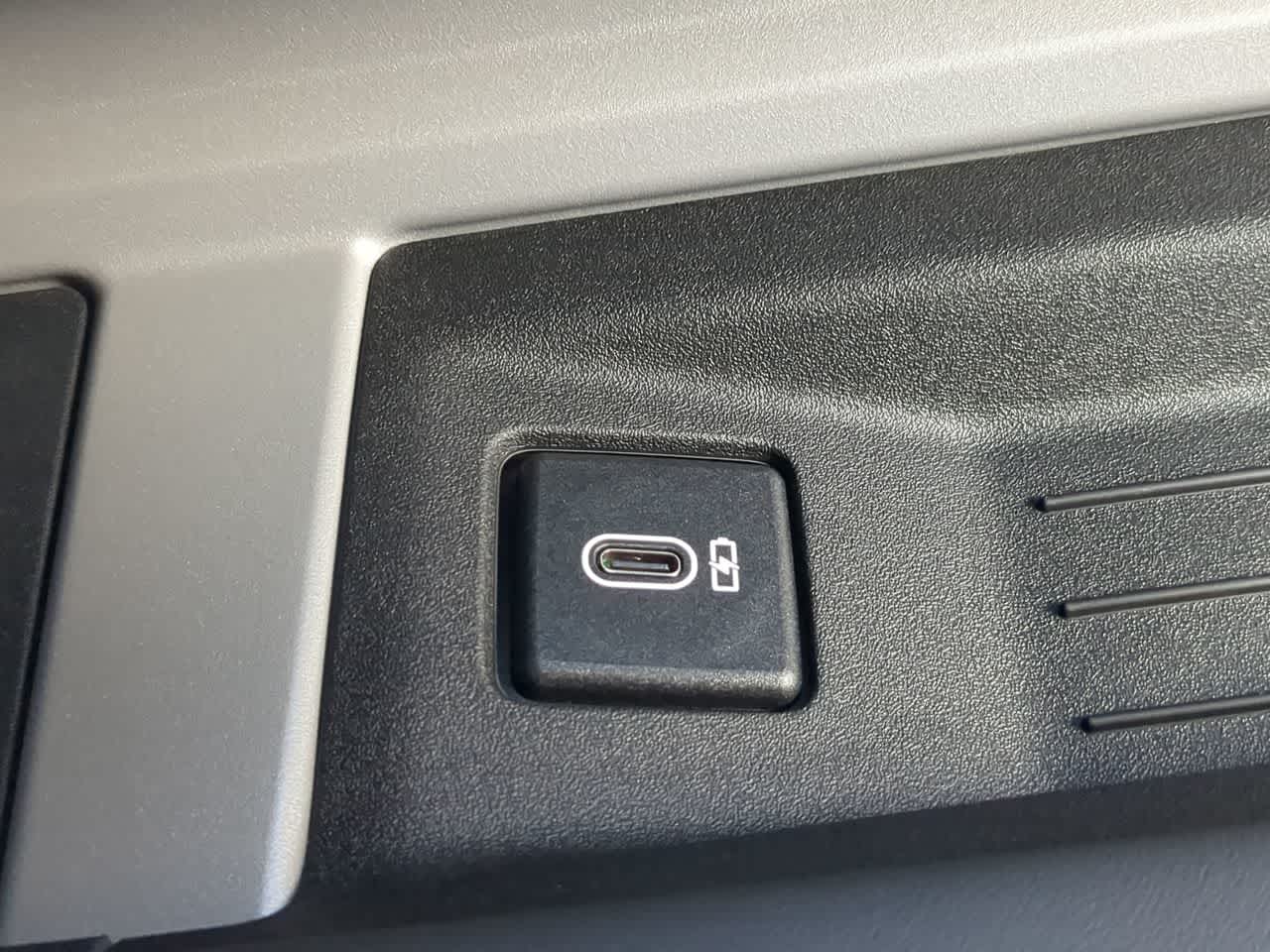 Thumbnail: 2026 Land Rover Defender - 34