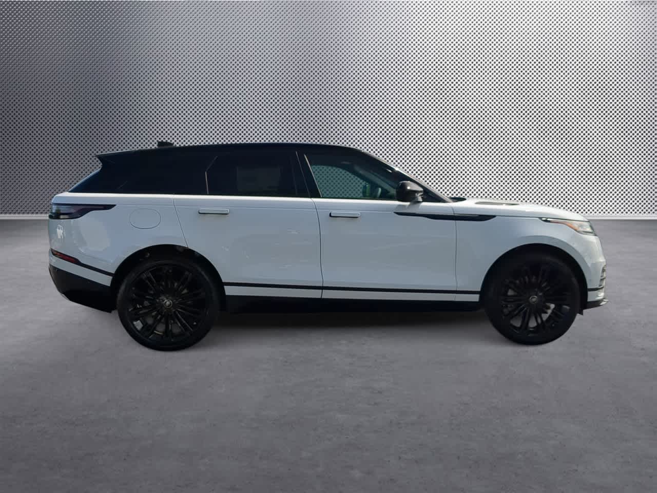 Thumbnail: 2026 Land Rover Range Rover Velar - 9