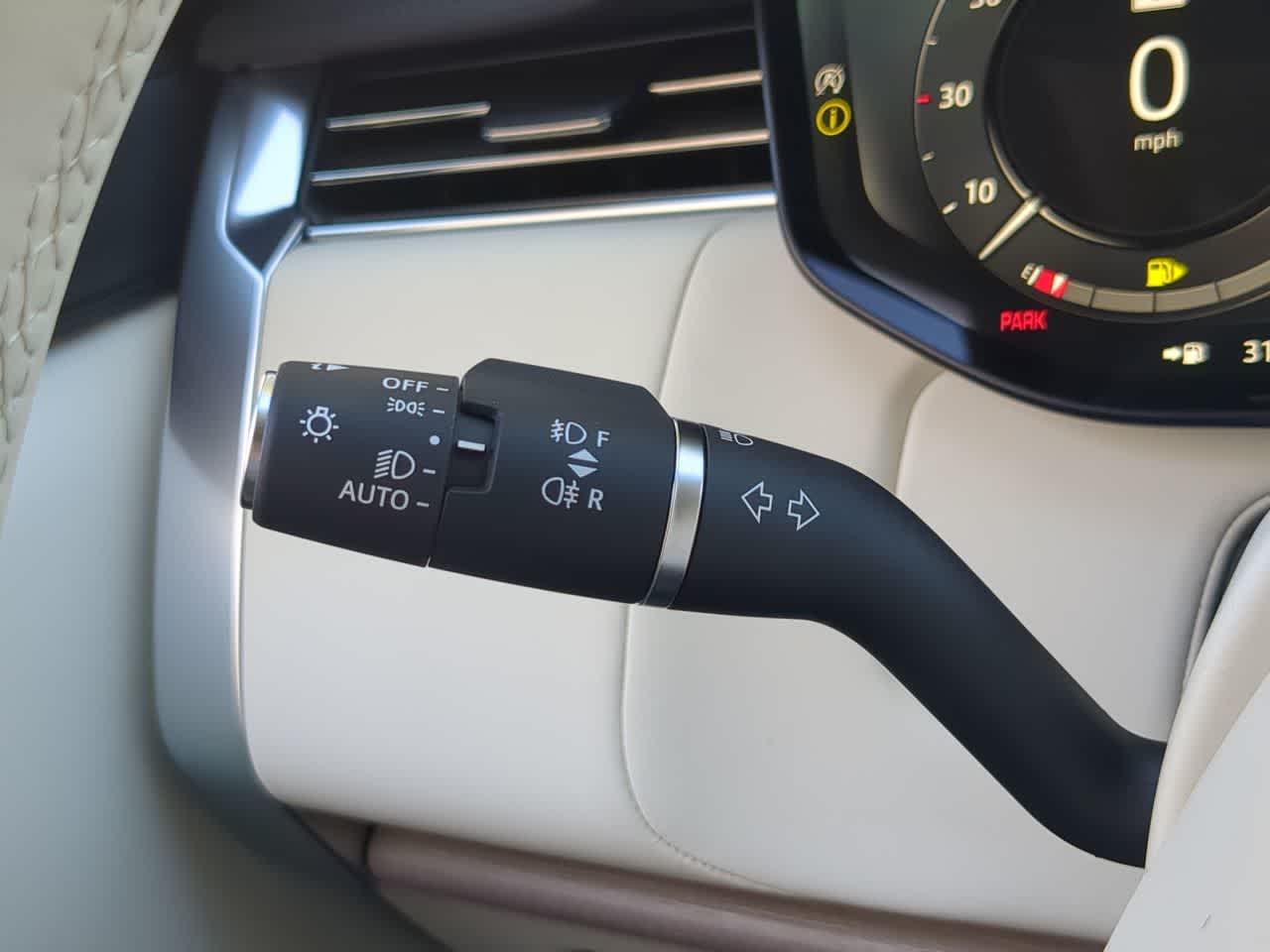 Thumbnail: 2025 Land Rover Range Rover - 29