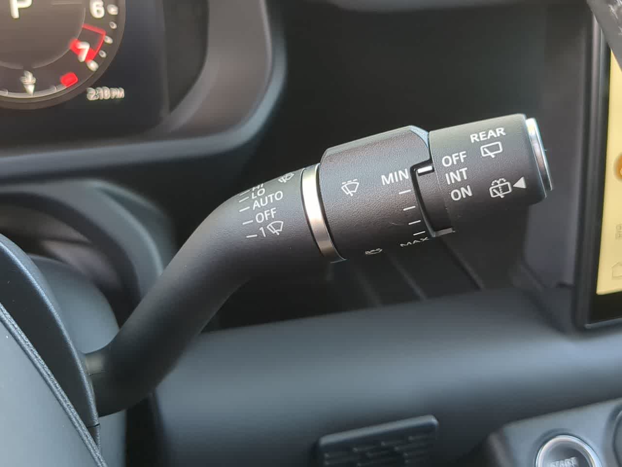 Thumbnail: 2024 Land Rover Defender - 28