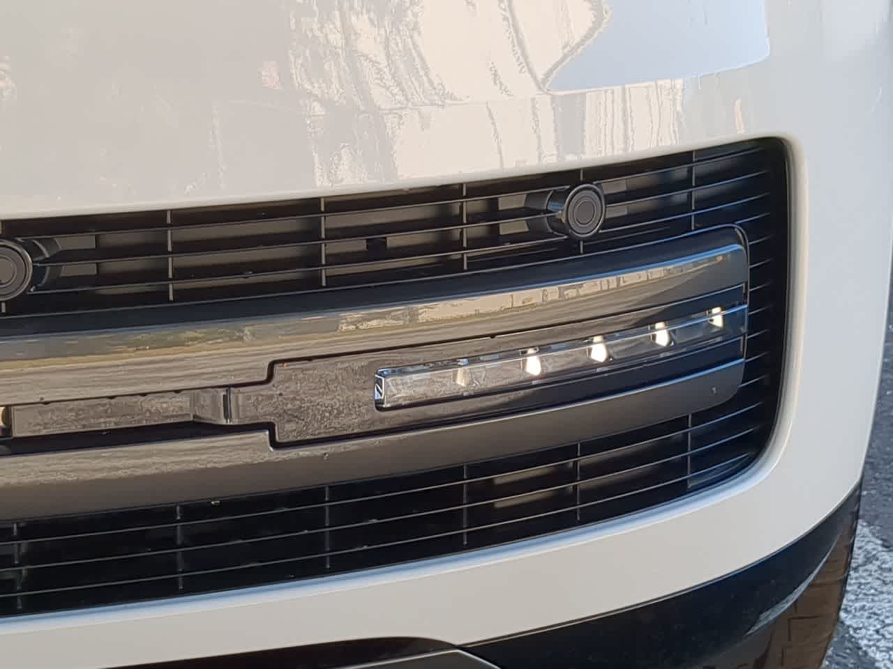 Thumbnail: 2025 Land Rover Range Rover - 11