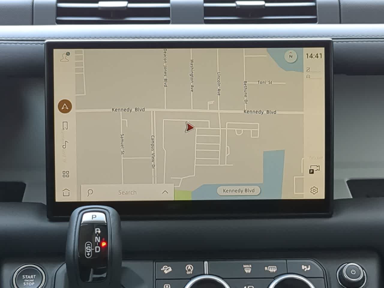 Thumbnail: 2025 Land Rover Defender - 31