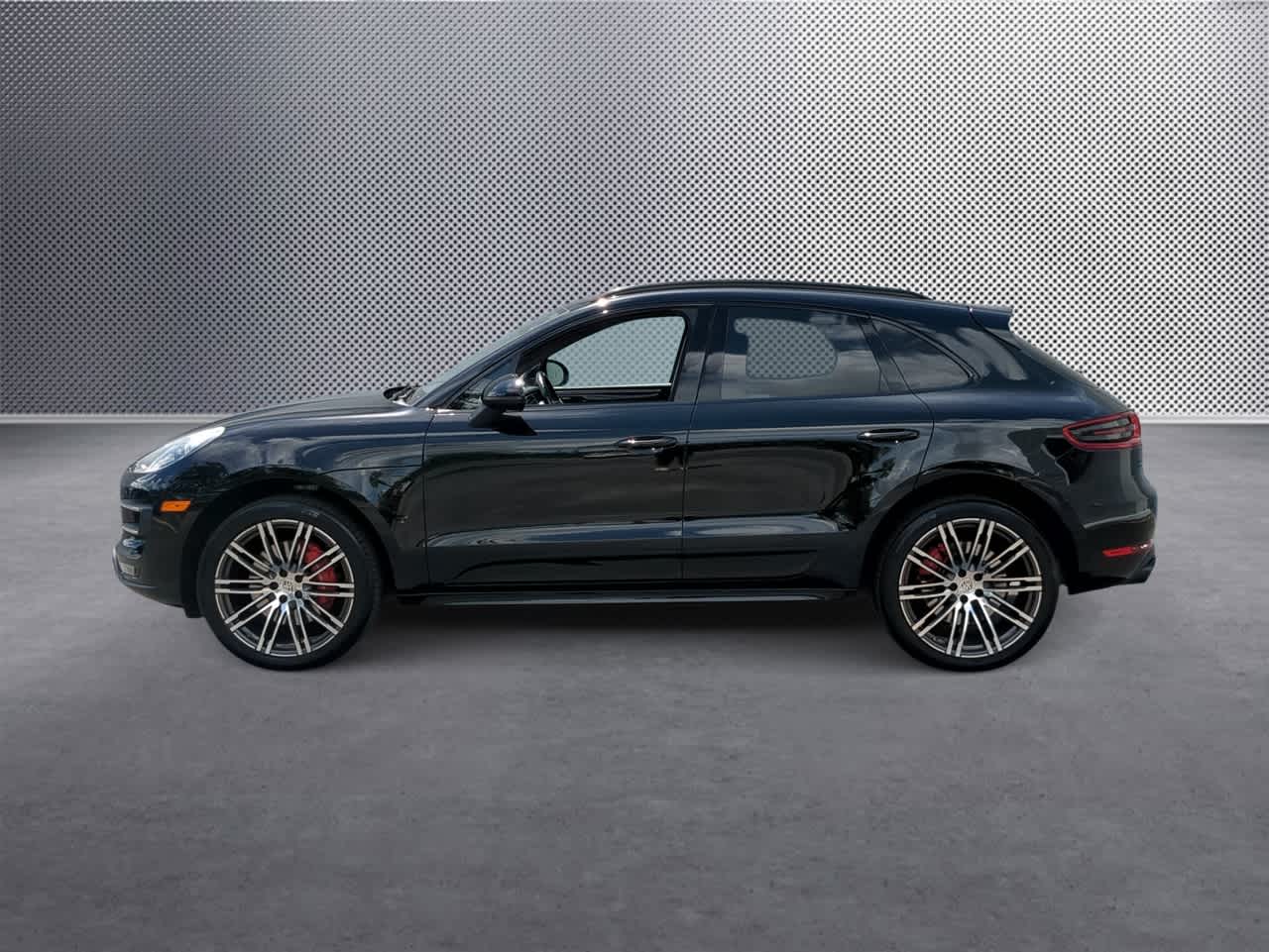 Thumbnail: 2017 Porsche Macan - 5