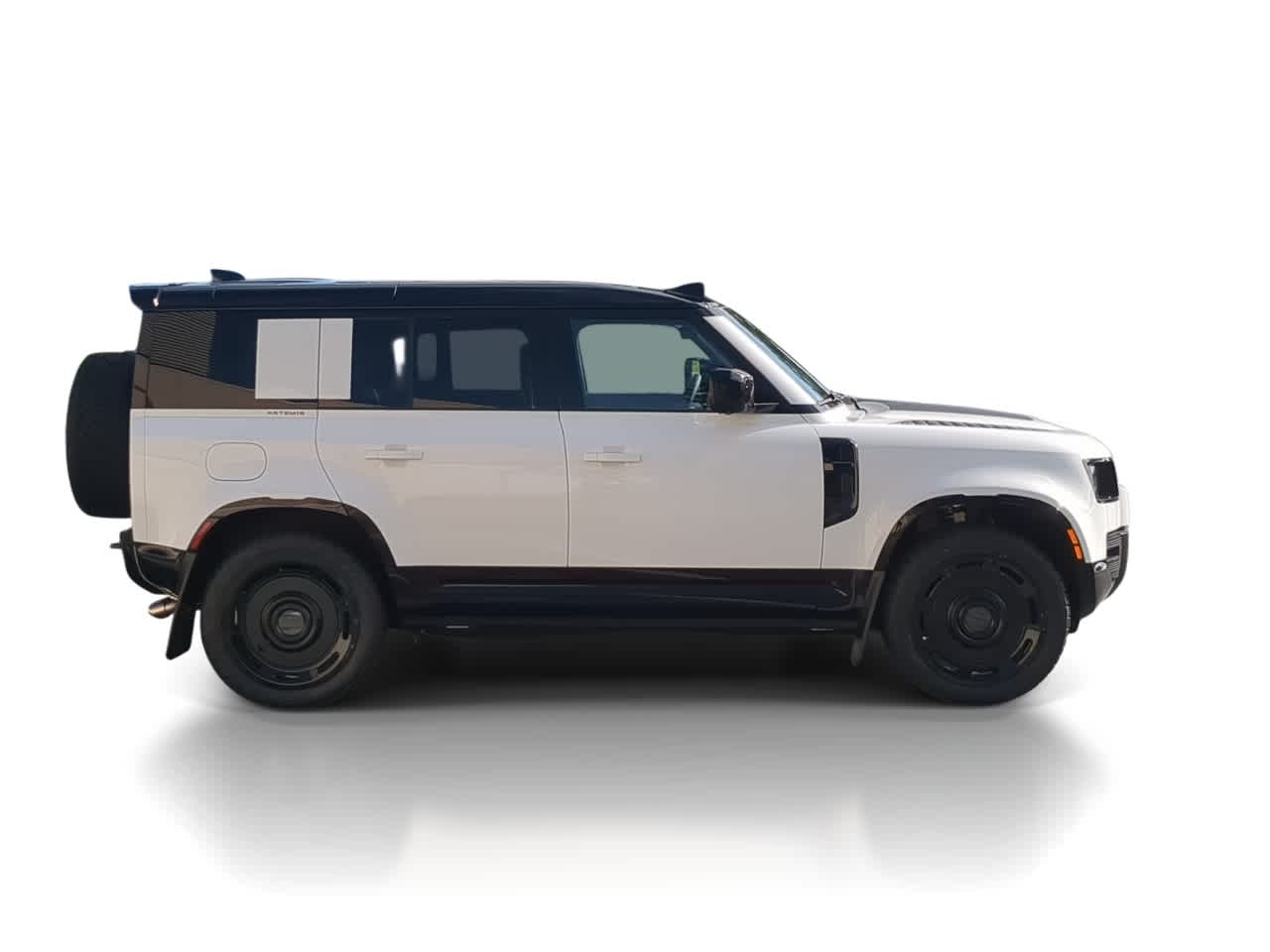 Thumbnail: 2025 Land Rover Defender - 9