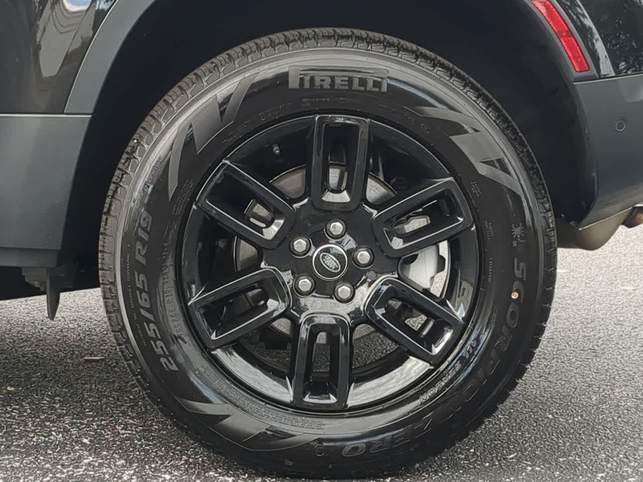 Thumbnail: 2025 Land Rover Defender - 14