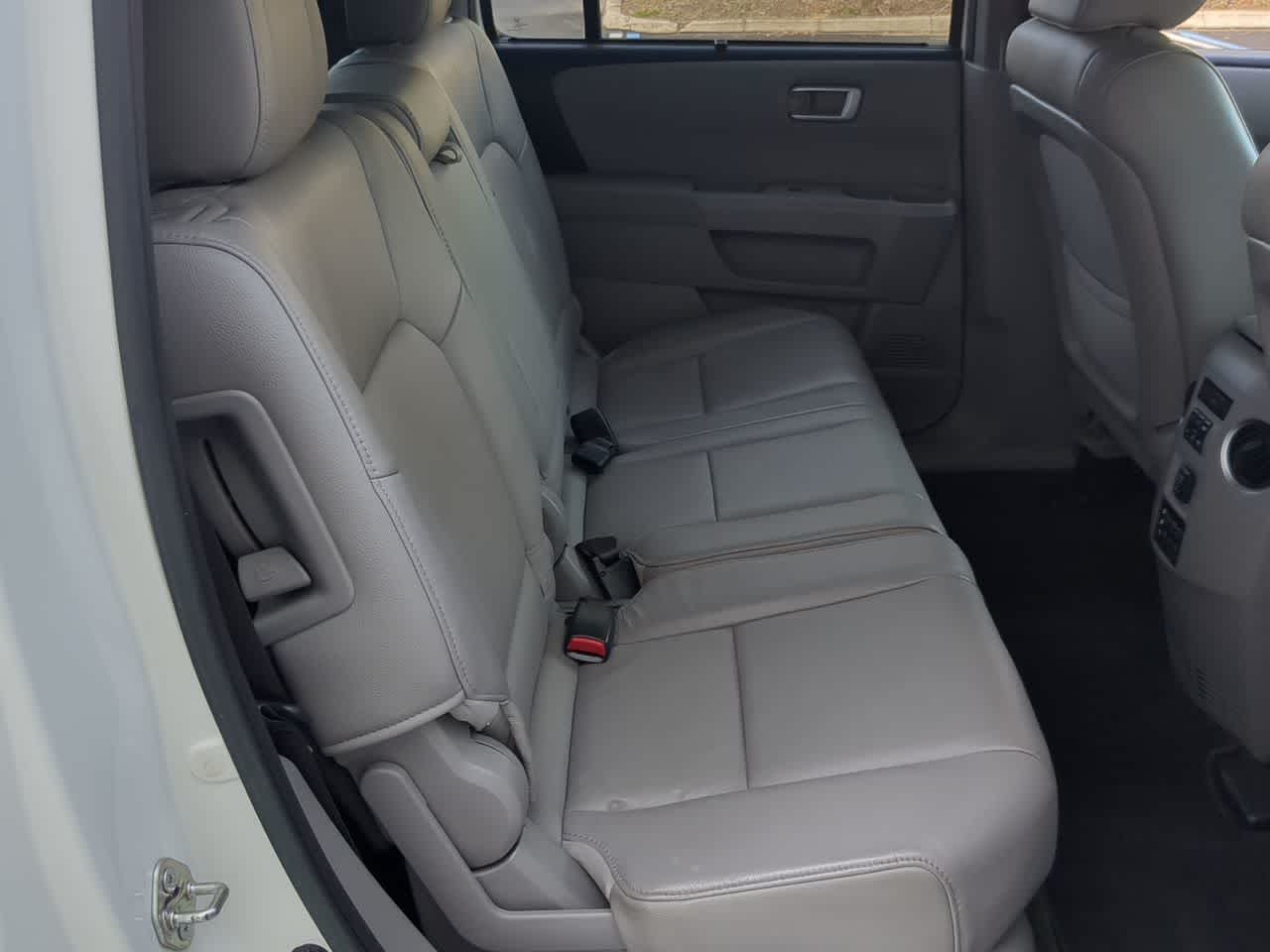 Thumbnail: 2015 Honda Pilot - 21