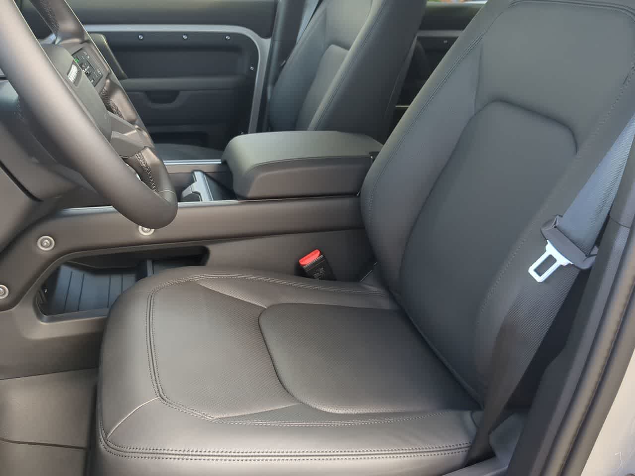 Thumbnail: 2026 Land Rover Defender - 17