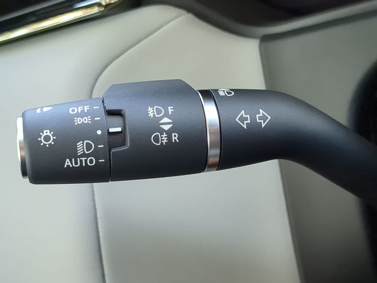 Thumbnail: 2026 Land Rover Range Rover Velar - 29