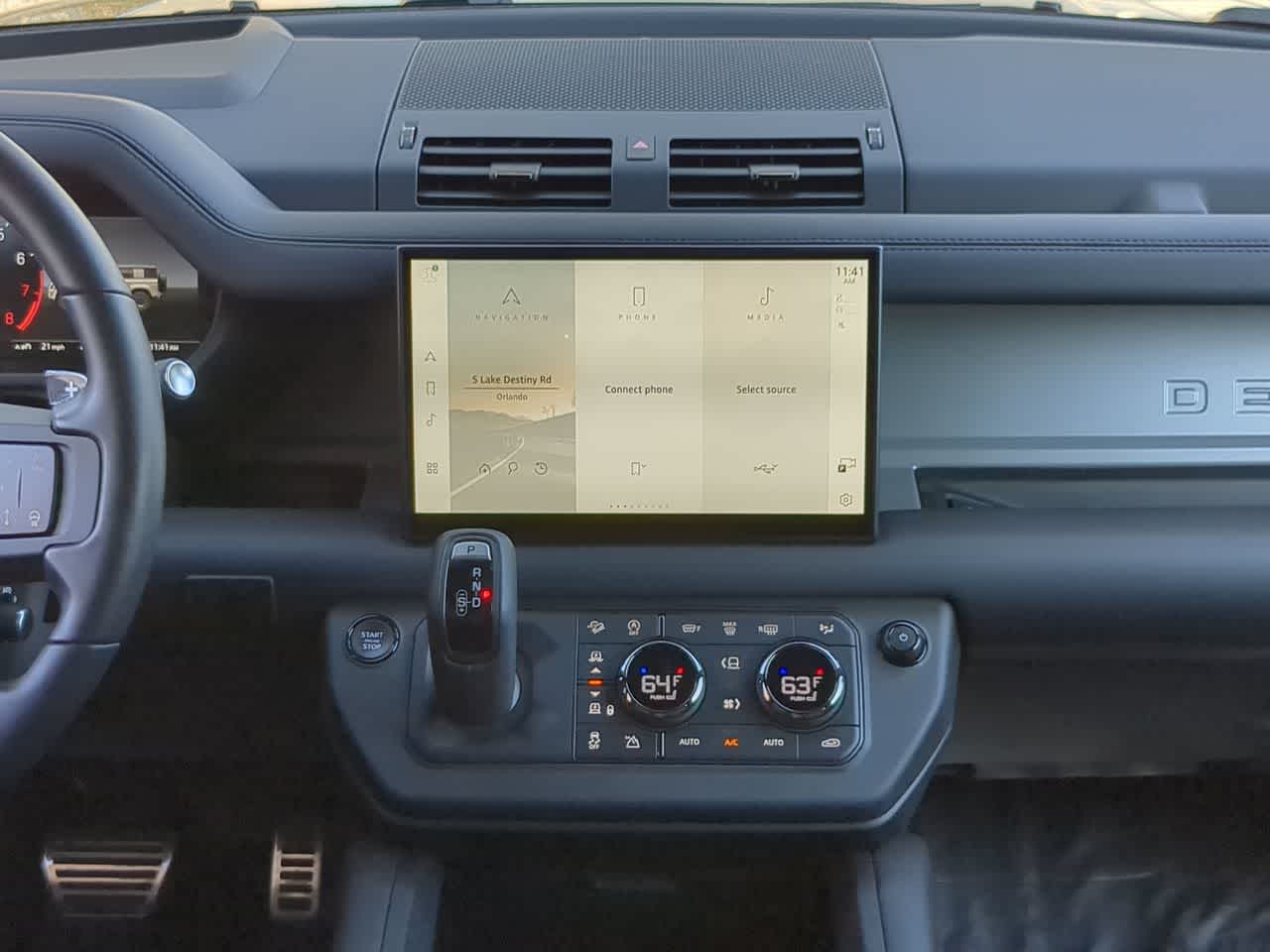 Thumbnail: 2025 Land Rover Defender - 30