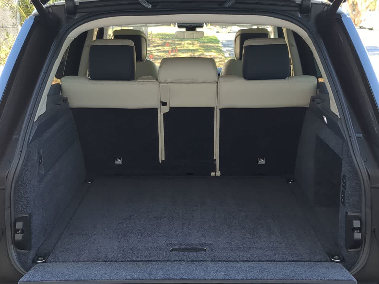 Thumbnail: 2020 Land Rover Range Rover - 36