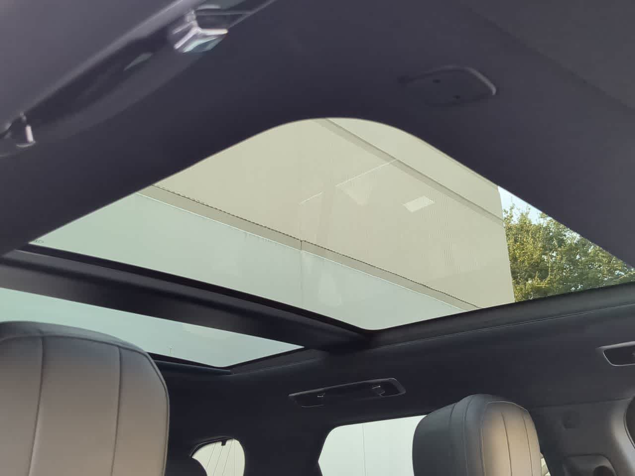 Thumbnail: 2024 Land Rover Range Rover Sport - 20