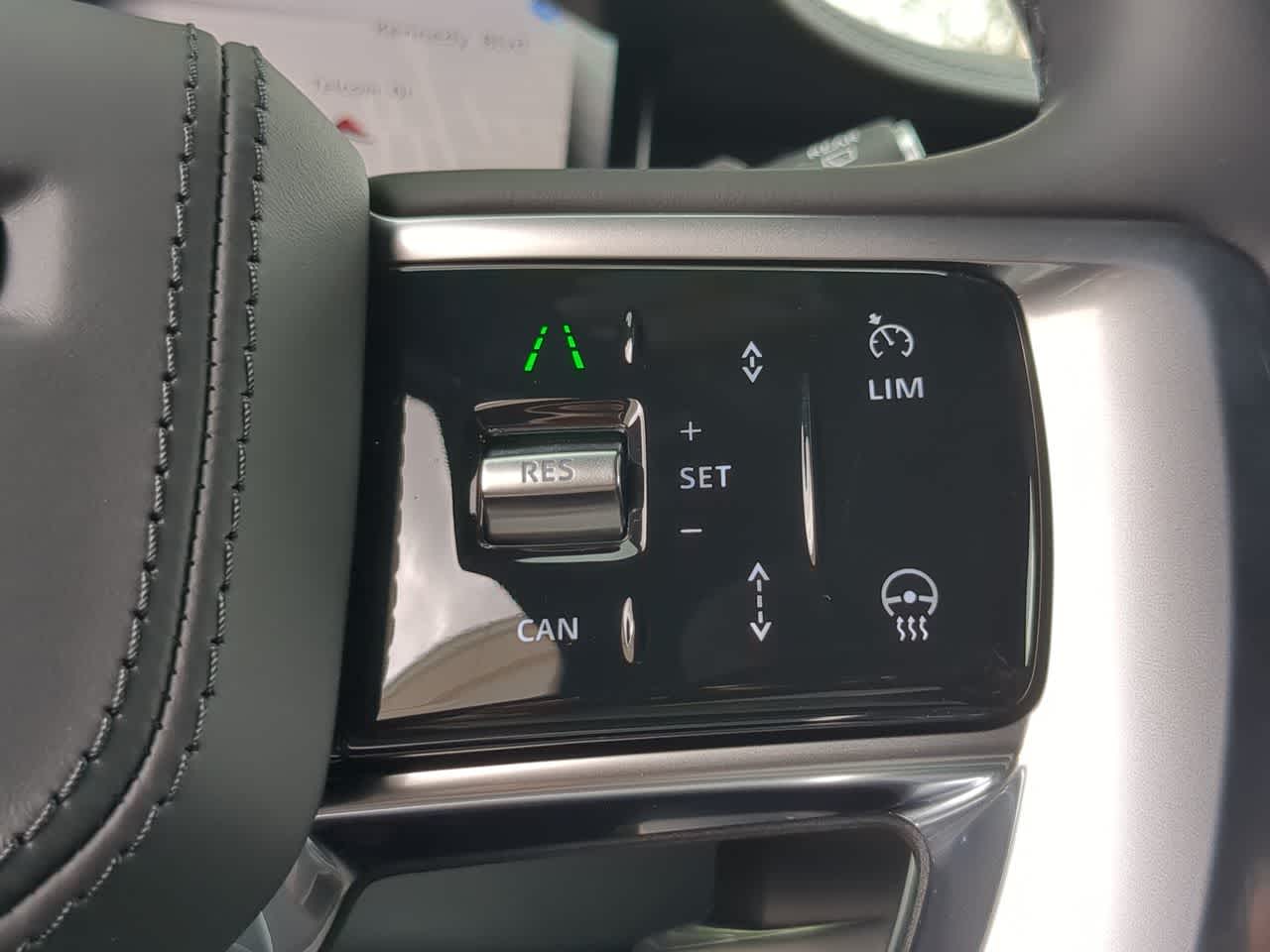 Thumbnail: 2026 Land Rover Range Rover - 27