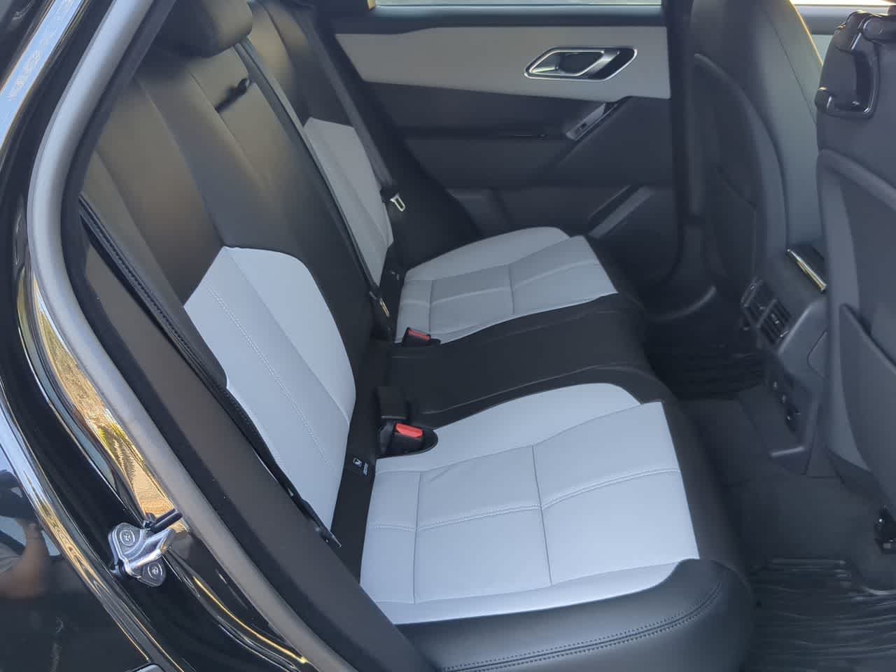 Thumbnail: 2026 Land Rover Range Rover Velar - 22