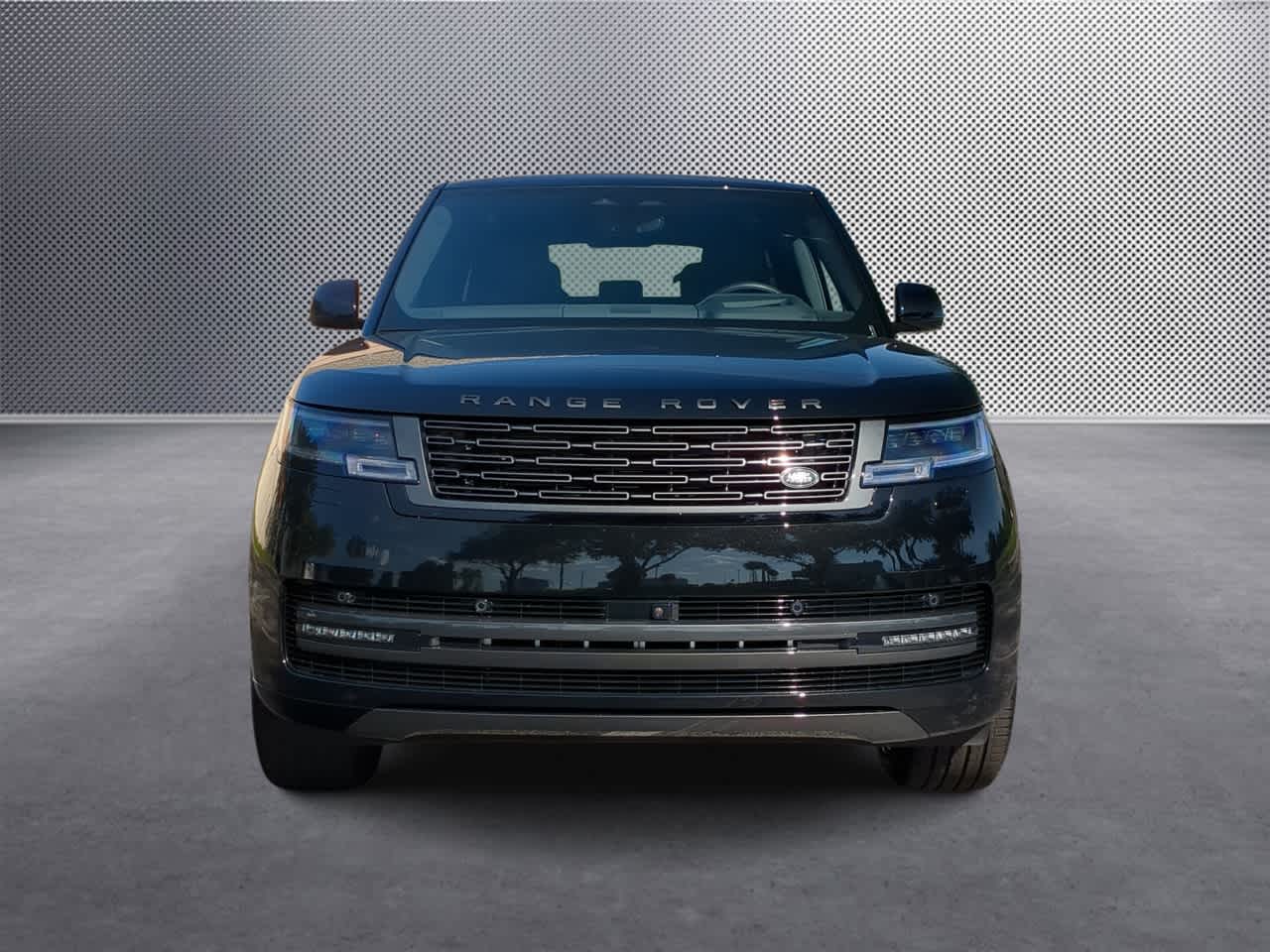 Thumbnail: 2025 Land Rover Range Rover - 3